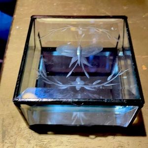 Glass trinket box